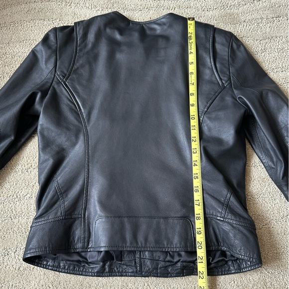 Joie Black Leather Short Round Neck Biker Asymmetric Zip Leather Jacket Sz Large - Picture 15 of 16